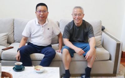 【商会动态】谢向君会长拜访名誉会长杨涛丨听取工作建议，探讨商会发展