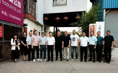 【商会动态】新邵县贺朝晖县长一行考察我会常务理事单位力致超硬刀具